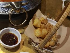 -左庭右院鲜牛肉火锅(金山万达店)