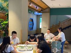 -绿草地·湘菜(酃湖师院店)