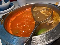 -左庭右院鲜牛肉火锅(金山万达店)