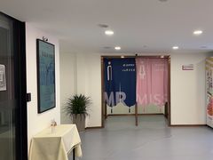-英派斯健身旗舰店(海信国际中心馆)