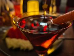 -FOUR PLAY BAR