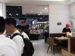 大堂-为什么牛潮汕牛肉火锅(万胜广场店)
