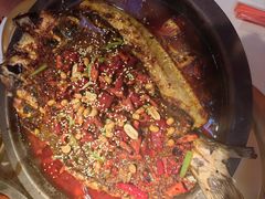 -鸣记脆皮烤鱼·海鲜烤鱼(三八广场店)