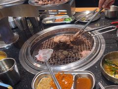 -韩烧牛中牛·甄选黑牛烤肉(黑金店)
