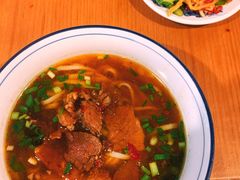 -矮子粉店1985·长沙米粉(湘春路店)