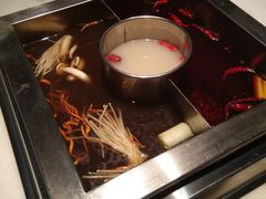 -焱三乐四川火锅店(经纬街店)