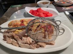 -尚尚仙·酸汤猪手·猪肚鸡火锅(华联万柳购物中心店)