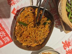 -老表记广西宵夜螺蛳鸭脚煲(东盟店)