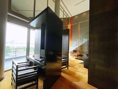 -上海滴水湖皇冠假日酒店