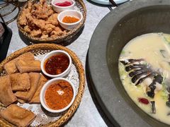 -滇色蒸汽石锅鱼(京华城店)