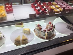 -巴黎贝甜(大宁国际商业广场店)