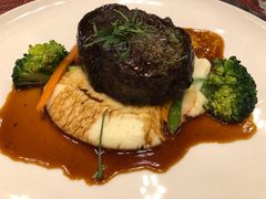-WOLFGANG PUCK KITCHEN & BAR(迪士尼小镇店)