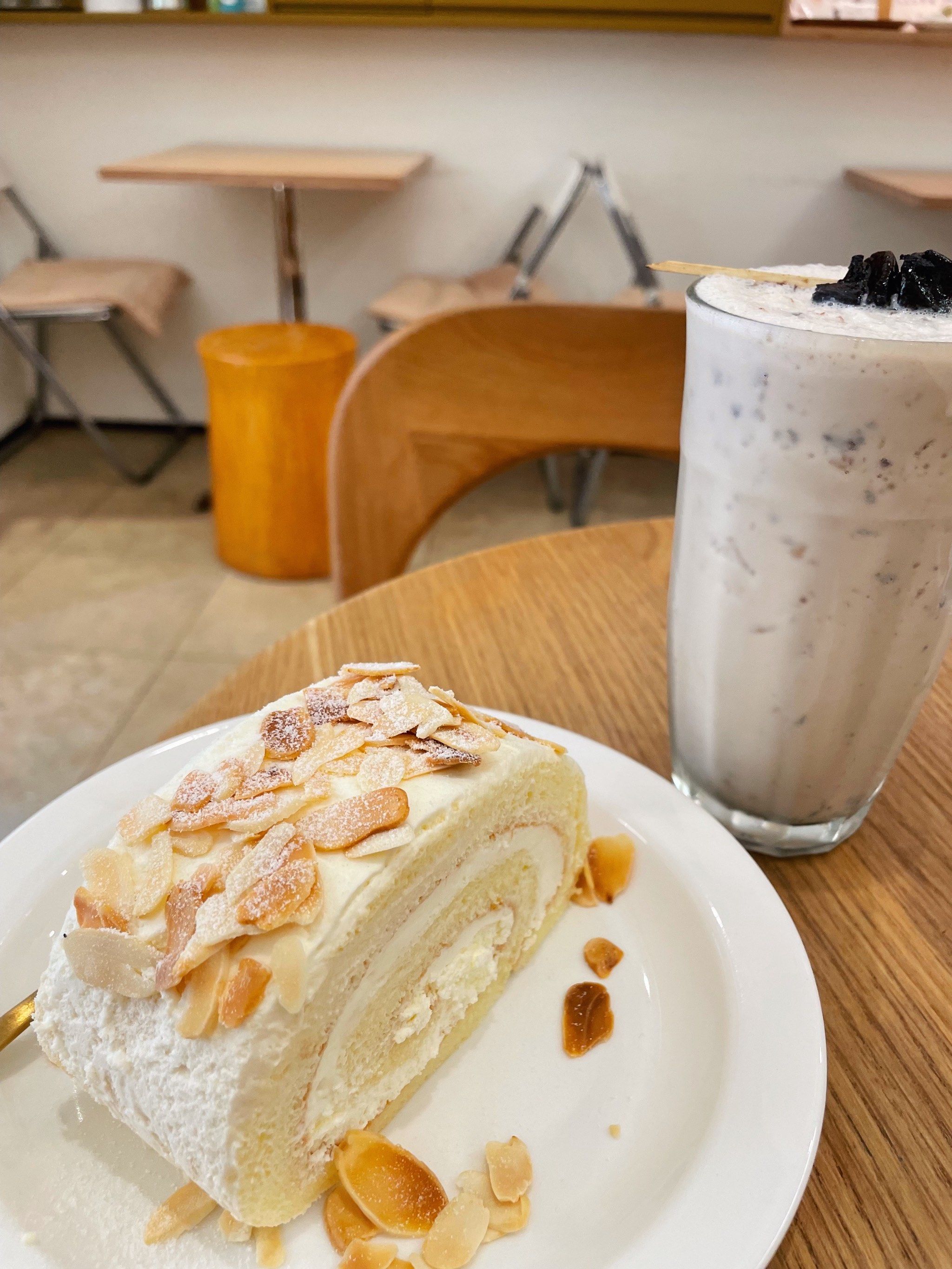 咖啡店的潮汕老药桔奶昔