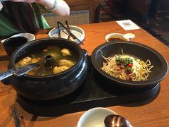 -云海肴·汽锅鸡·云南菜(天山百盛优客店)