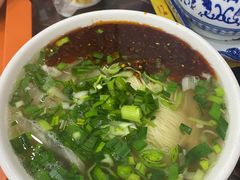 -牛一嘴·兰州牛肉面·大盘鸡(财富中心店)