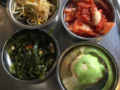 -釜山火炉·海鲜烤肉(紫藤路店)