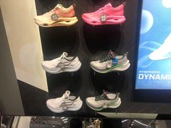 -燕莎奥特莱斯购物中心