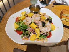 鲜柚芒果爆沙拉-HELLO 27 意面·沙拉·帕尼尼