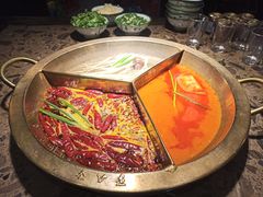 -叁口煮市井老火锅(春熙路店)