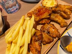 -必胜客(上海华谊新所店)