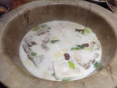 -滇香肴·云南菜蒸汽石锅鱼(云南北路店)