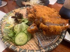 -由紀日本料理·炭火燒肉