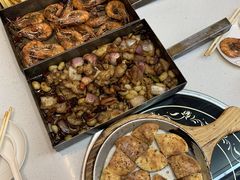 -老东镇啤酒屋海鲜加工·蒸汽海鲜·海鲜烧烤(台东店)