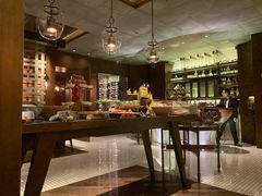 -恰餐厅及酒吧 CHAR Bar & Grill (北京丽都皇冠假日店)