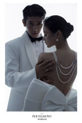 -至臻微拉婚纱摄影