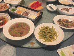-凤凰园烤鸭店·唐山菜·传承花椒肉(老唐丰路店)