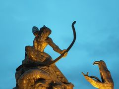 -巴陵广场