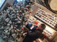 -黑胶星球(华发中城商都店)