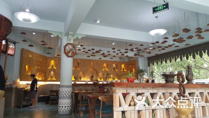 冬不拉奶茶餐厅图片 - 第9张