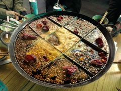 红汤锅底-石灰市老火锅(北滨路店)
