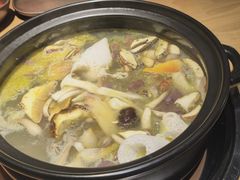 -一朵菌·野生菌探索家火锅(南亚店)