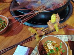 -灌县老妈砂锅串串香(万科红生活广场店)