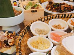 -包整·丝娃娃(一览甲秀楼风景店)