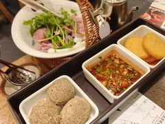 小吃拼盘-老凯俚酸汤鱼(省府店)
