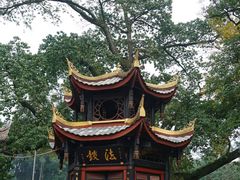 -峨眉山报国寺