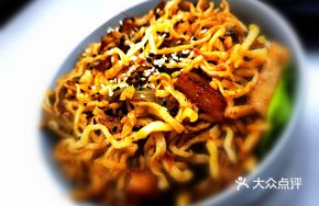 Mom's Handmade Braised Noodles