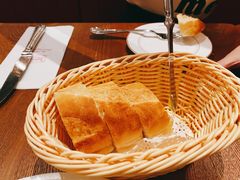 餐前包-Entrecôte 法国牛扒馆(保利·时光里店)