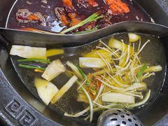 -重庆故事姊妹老火锅(财经学院店)