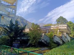 -四川汶川特大地震漩口中学遗址