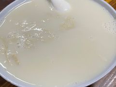 -云南大锅豆浆店