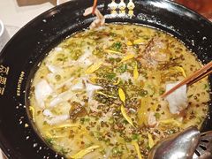 -渔语鱼酸菜鱼新川菜(来福士店)