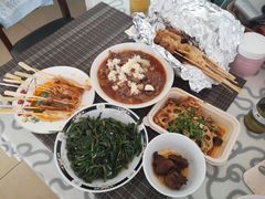-何师烧烤·香辣蟹·川菜·30年老品牌(太古里旗舰店)
