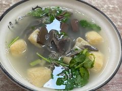 老鸭粉丝汤-曼曼汤包(建国西路店)