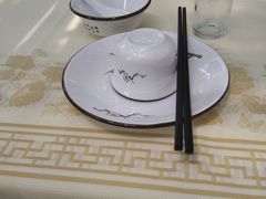 餐具摆设-金稼园·金平湖农家菜