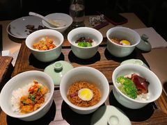 -穹六人间 people 6(岳阳路店)