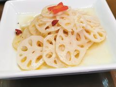 -窄巷子陕菜馆·地道陕西菜(粉巷店)